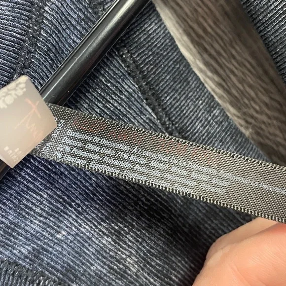 Women's Black Sports Bra - Picture 6 of 7